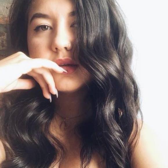 Meet your Posher, Lauren - Picture 1 of 1